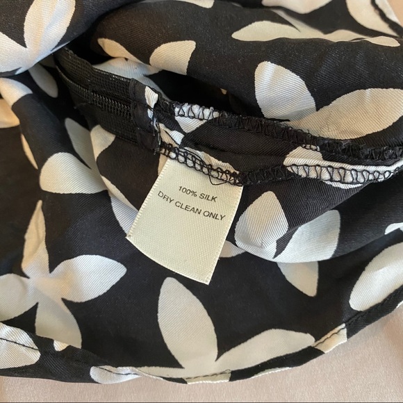 White House BM 100% Silk top - Picture 6 of 8